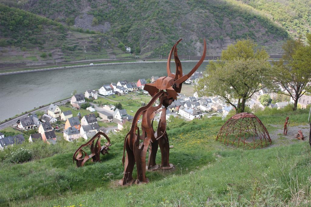 Gaestehaus Burgberg, Weinhaus Fries Kattenes Exterior foto