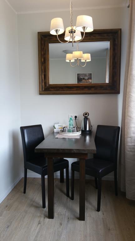 Gaestehaus Burgberg, Weinhaus Fries Kattenes Quarto foto
